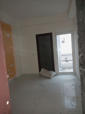 Room in 2 BHK Builder Floor at MSP Arihant Apartments, Sector 73 – for Sale