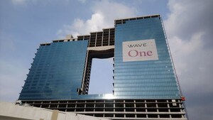  Shop – Exterior View View at Wave One, Sector 18 - for Rent