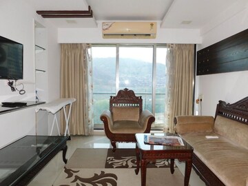 Team Area in 3 BHK Apartment at Rajesh Raj Splendour, Vikhroli West – for Rent