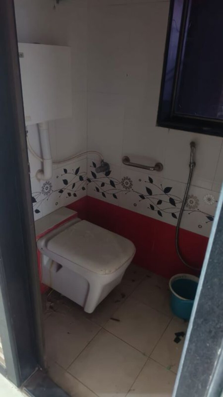 Bathroom, highland-annex 1 Bedroom 500 Sq.Ft. Apartment In Majiwada Thane 9942839