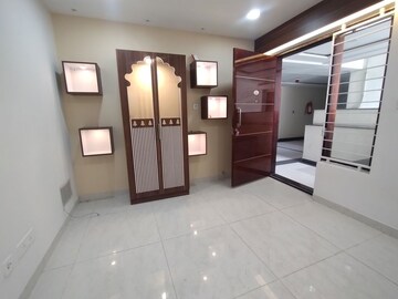 Room in 3 BHK Apartment at Rajapushpa Provincia, Narsingi – for Rent