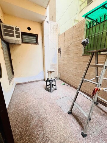 Staircase in 2 BHK Builder Floor at Sector 47 – for Rent