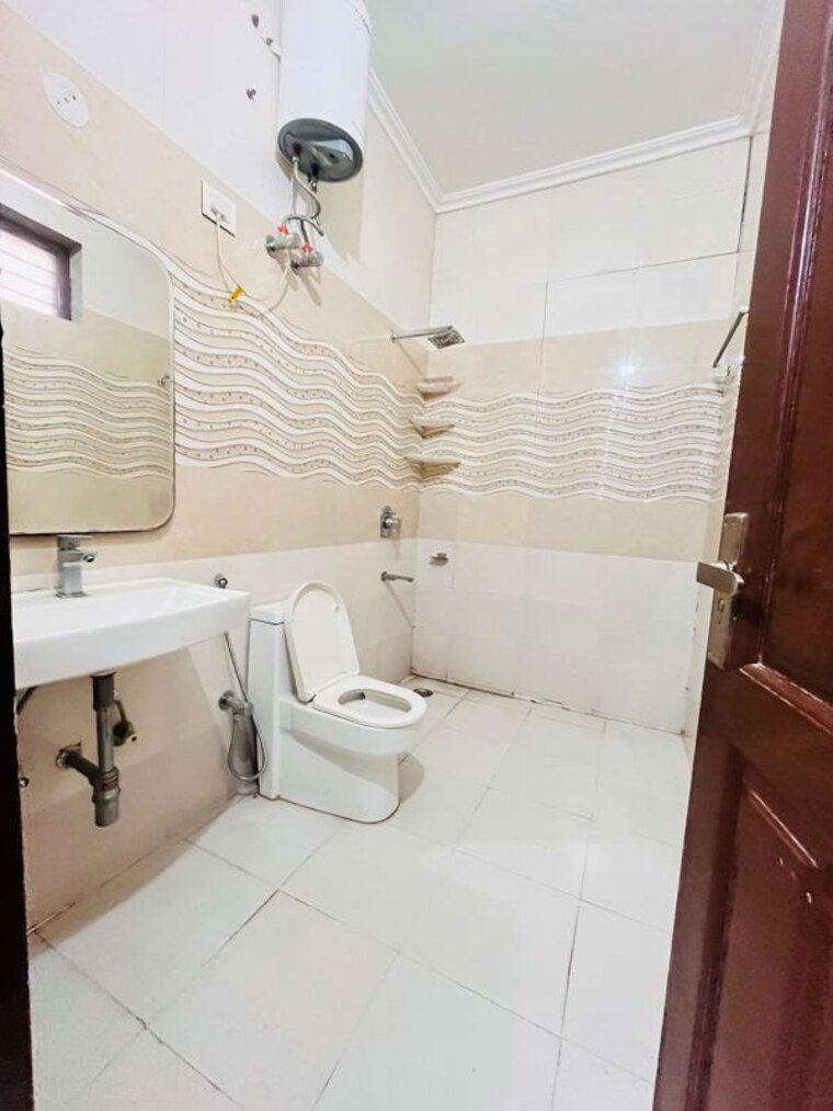 Master Bedroom, sector 47 2 Bedroom 1352 Sq.Ft. Builder Floor In Sector 47 Gurgaon 9942998