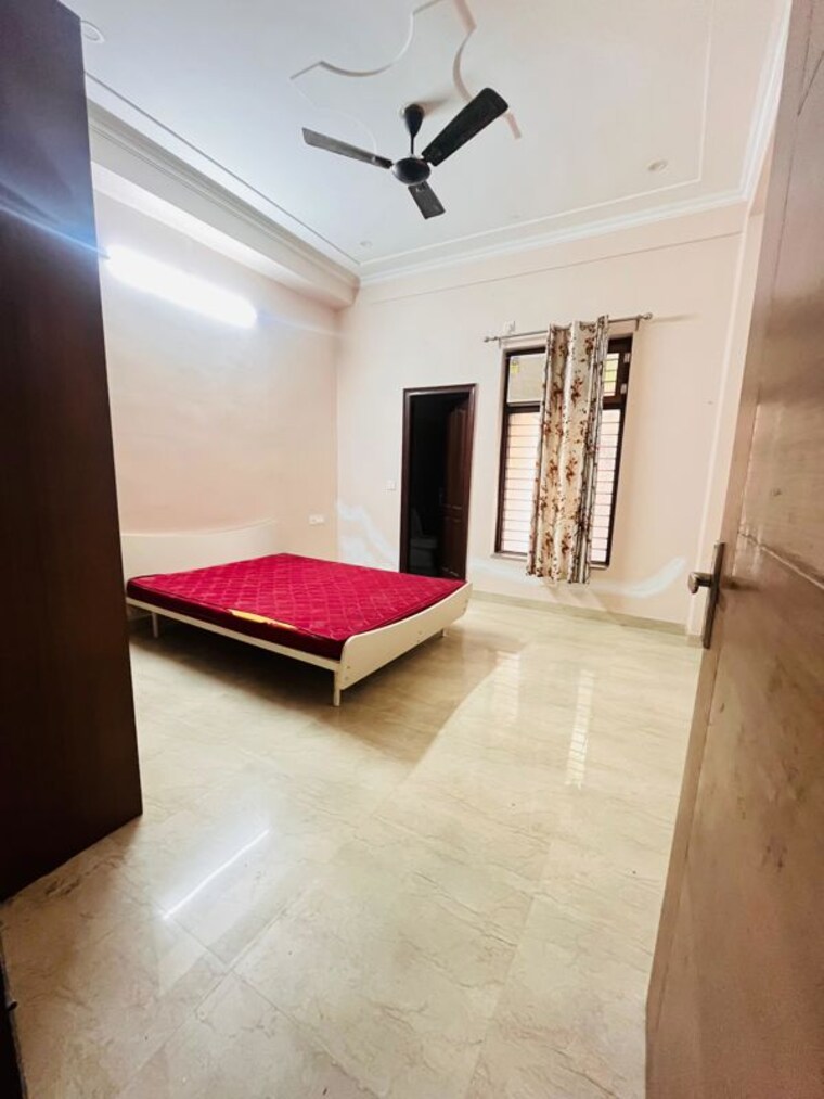 Living Room, sector 47 2 Bedroom 1352 Sq.Ft. Builder Floor In Sector 47 Gurgaon 9942998