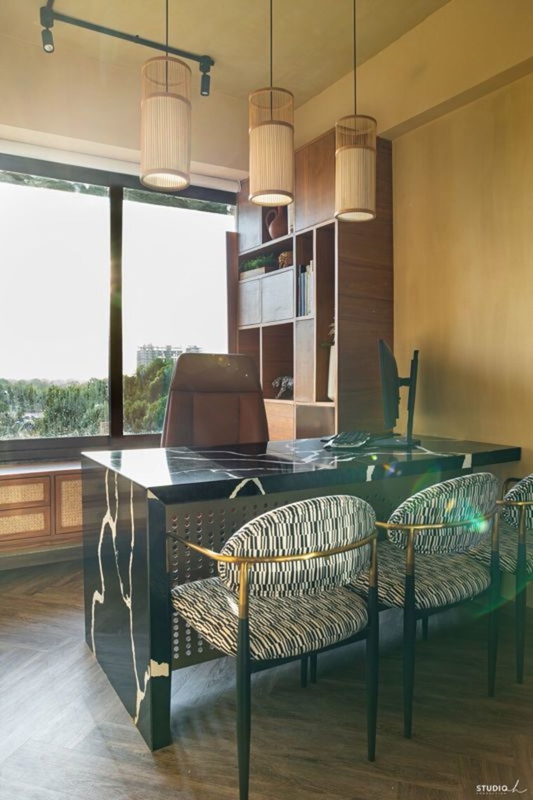 Bedroom, vaishnodevi circle Commercial Office Space 640 Sq.Ft. In Vaishnodevi Circle Ahmedabad 9942860