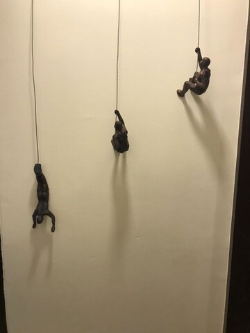 Furnished Amenities in 2 BHK Apartment at Alta Vista Phase II, Chembur – for Rent