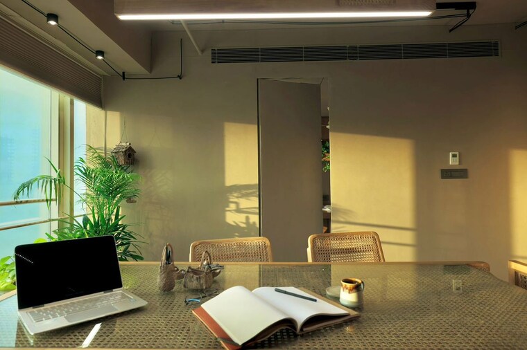Living Room, vaishnodevi circle Commercial Office Space 685 Sq.Ft. In Vaishnodevi Circle Ahmedabad 9942555