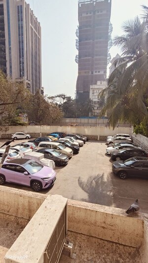  Pg – Exterior View View at Worli Naka - for Rent