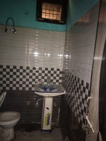 Master Bedroom in 2 BHK Apartment at Shri Balaji Enclave Shahberi, Shahberi – for Rent