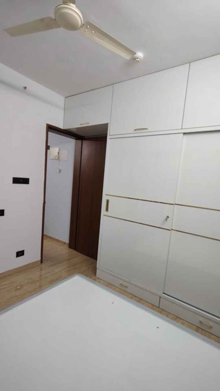 Room, sayali-garden 2 Bedroom 900 Sq.Ft. Apartment In Aundh Pune 9943107