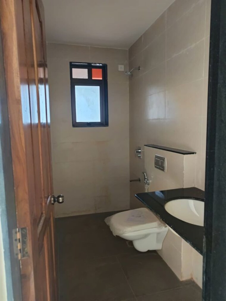 Bathroom, porvorim 3 Bedroom 1500 Sq.Ft. Apartment In Porvorim Goa 9943109