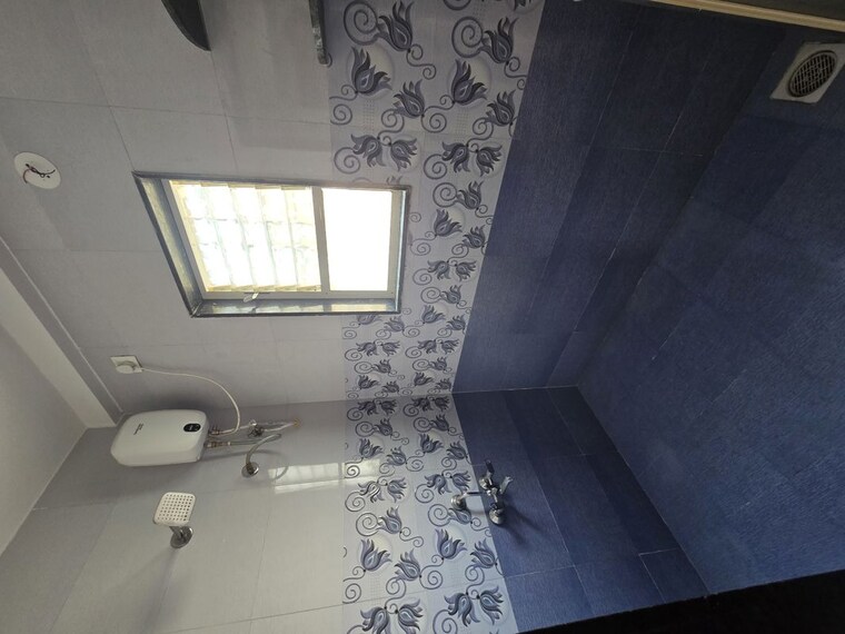 Bathroom, wadgaon sheri 1 Bedroom 600 Sq.Ft. Apartment In Wadgaon Sheri Pune 9943152