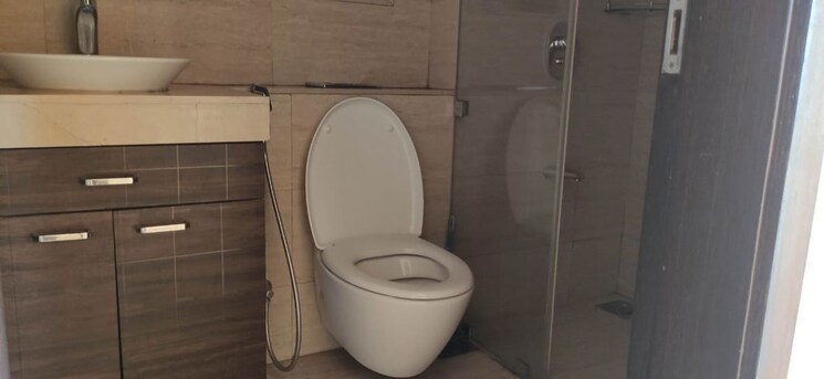 Bathroom, oberoi-exquisite-goregaon 3 Bedroom 1918 Sq.Ft. Apartment In Goregaon East Mumbai 9943070