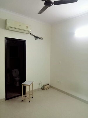 Room in 3.5 BHK Builder Floor at Smart World Gems, Sector 89 – for Sale