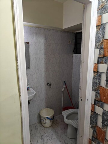 Bathroom in 2 BHK Apartment at Kolkatta Gpo – for Sale