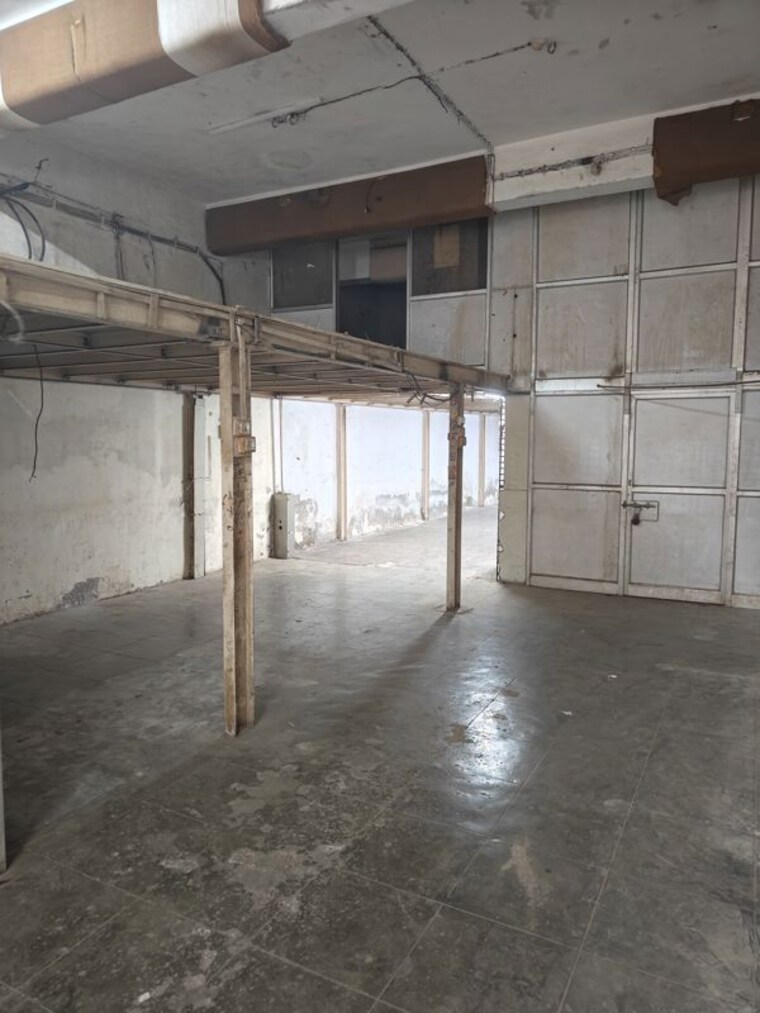 undefined, laxmi-industrial-estate Commercial Office Space 1800 Sq.Ft. In Andheri West Mumbai 9943317