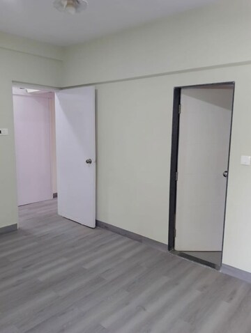 Room in 2 BHK Apartment at Shubh Tirupati Apartment, Andheri West – for Rent