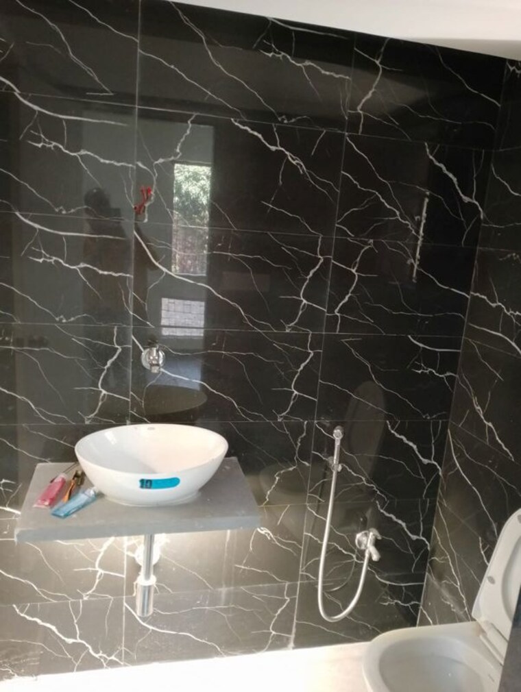 Bathroom, shubh-tirupati-apartment 2 Bedroom 750 Sq.Ft. Apartment In Andheri West Mumbai 9943423