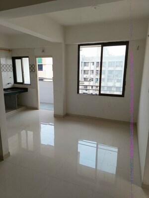 Room in 2 BHK Apartment at Chanakyapuri – for Rent
