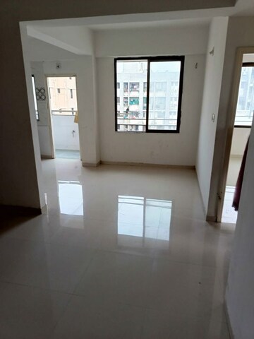 Room in 2 BHK Apartment at Chanakyapuri – for Rent