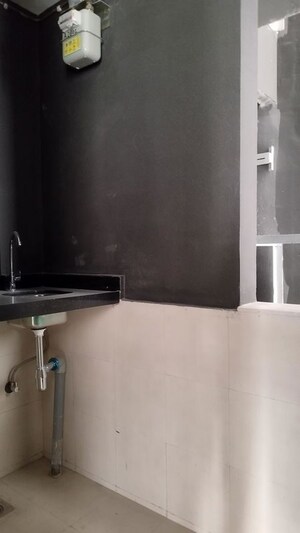 Room in 3 BHK Apartment at Lodha The Park Side, Worli – for Sale