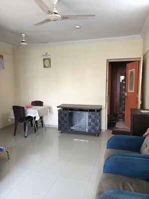 Living Room in 2 BHK Apartment at Tulsidham Complex, Kapur Bawdi – for Rent