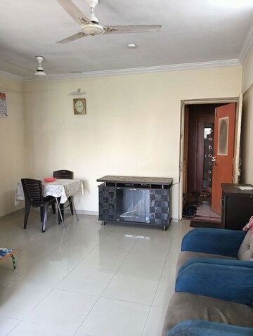 Living Room in 2 BHK Apartment at Tulsidham Complex, Kapur Bawdi – for Rent