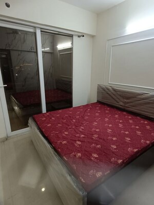 Bedroom in 2 BHK Apartment at Signature Global Prime, Sector 63a – for Rent