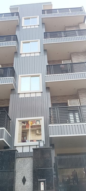 1 RK Apartment For Rent in ARV Park, Sector 63
