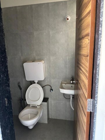 Attached Bathroom in 2.5 BHK Apartment at Lodha Splendora, Ghodbunder Road – for Sale