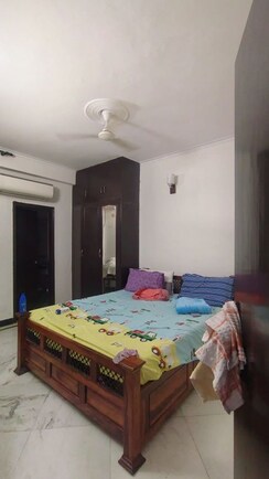 3.5 BHK + Pooja Room,Servant Room,Study Room Apartment For Sale in Unitech Uniworld Gardens