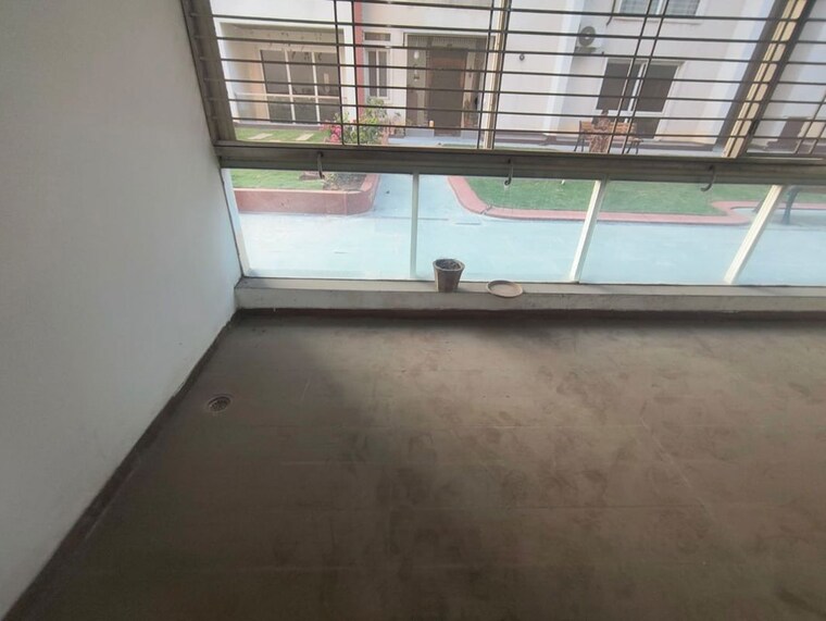 Balcony, maruti-the-serenade 3 Bedroom 2500 Sq.Ft. Apartment In Jubilee Hills Hyderabad 9943412