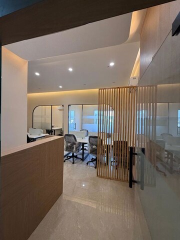  Shop For Rent in DLF Galleria Market, Sector 28