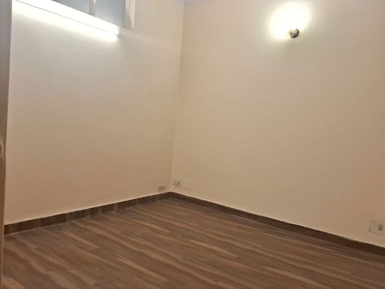 Room, east of kailash 2 Bedroom 900 Sq.Ft. Builder Floor In East Of Kailash Delhi 9943693