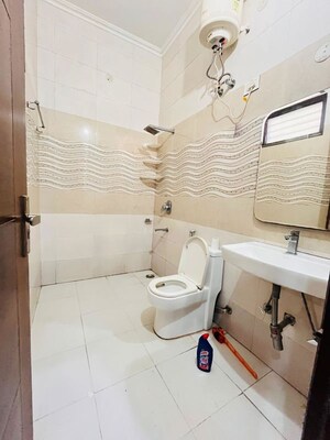 Bathroom in 2 BHK Builder Floor at Sector 47 – for Rent