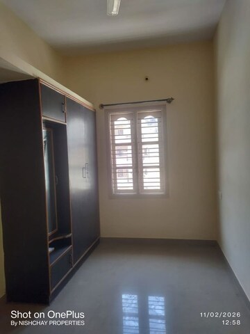 Room in 2 BHK Independent House at Thanisandra – for Rent