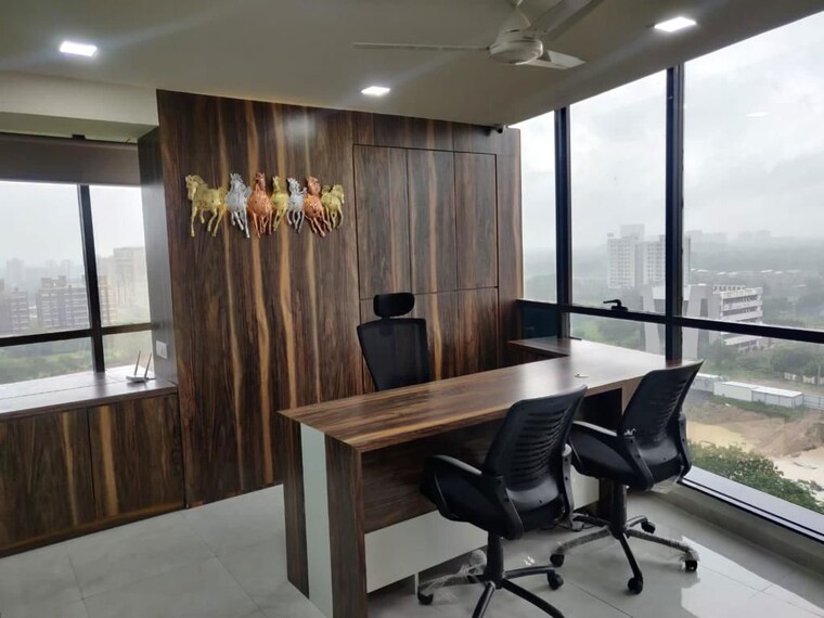 Team Area, vaishnodevi circle Commercial Office Space 710 Sq.Ft. In Vaishnodevi Circle Ahmedabad 9943745