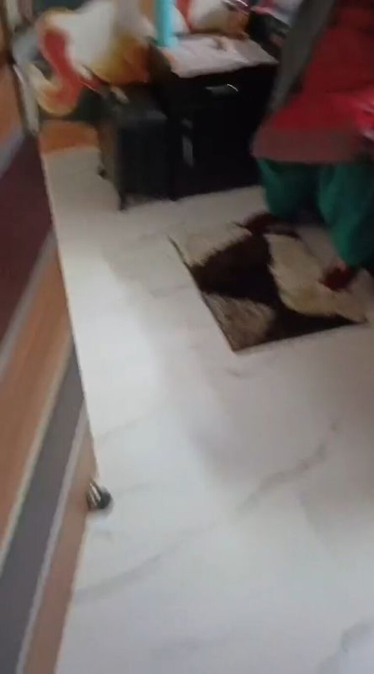 Master Bedroom, vipin garden 3 Bedroom 100 Sq.Yd. Builder Floor In Vipin Garden Delhi 9943777