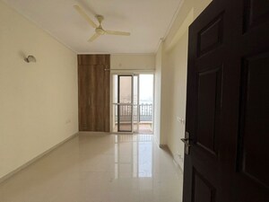 Room in 2 BHK Apartment at Gaur City 2 - 14th Avenue, Sector 16c Greater Noida – for Sale