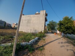 Plot For Sale in Kanpur Road