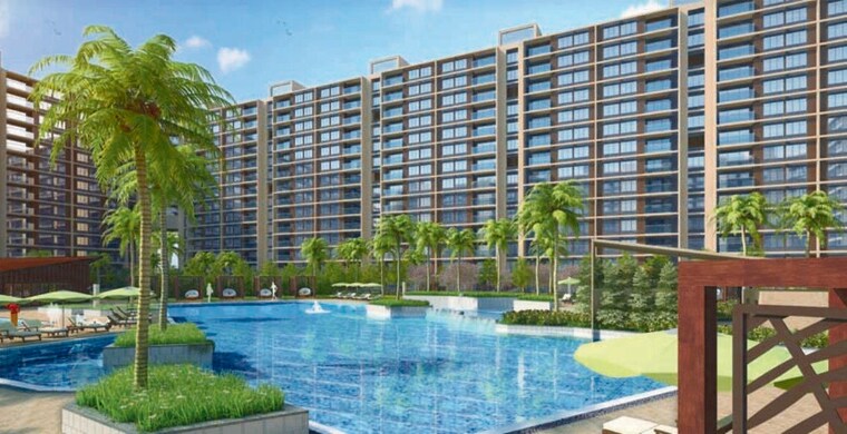 Swimming Pool, kumar-palmspring-towers 3 Bedroom 1558 Sq.Ft. Apartment In Undri Pune 9943773