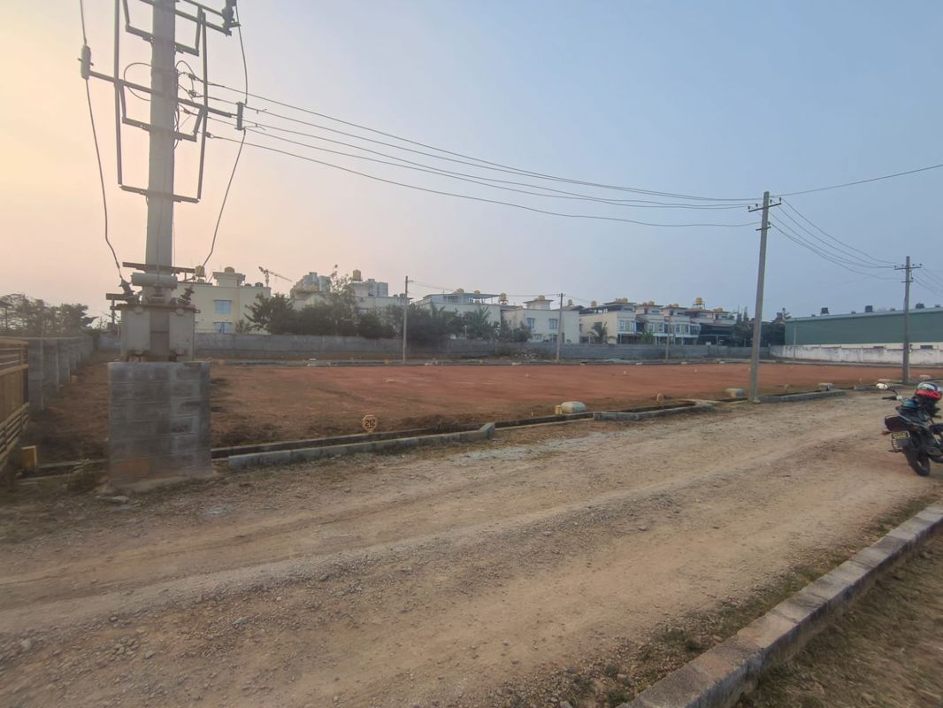 Plot For Sale in Kaggalipura