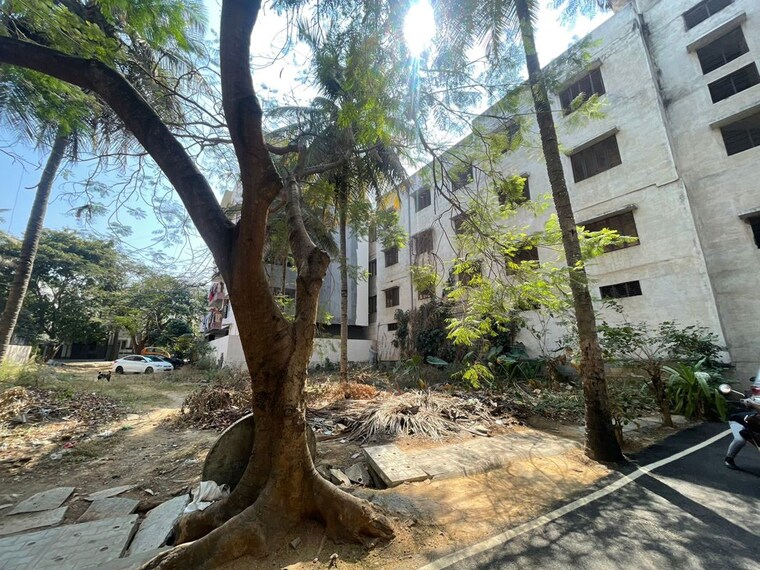 Garden, jp nagar phase 7  2400 Sq.Ft. Plot In Jp Nagar Phase 7 Bangalore 9943905