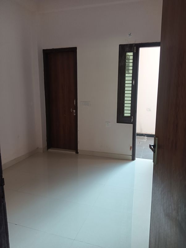 2 BHK 945 Sq.Ft. Villa in Gaur Yamuna City 7th Parkview