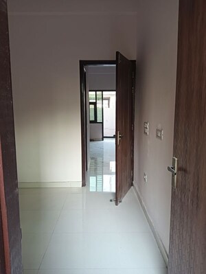 Room in 2 BHK Villa at Gaur Yamuna City 7th Parkview, Gaur Yamuna City – for Sale
