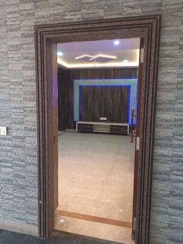 Room in 3 BHK Apartment at Bariatu – for Sale