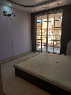 Room in 3 BHK Apartment at Bariatu – for Sale