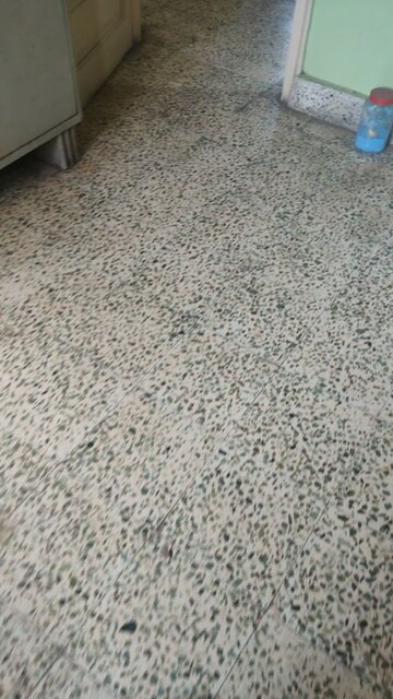 Plot Area in 2.5 BHK Apartment at Kurla East – for Rent