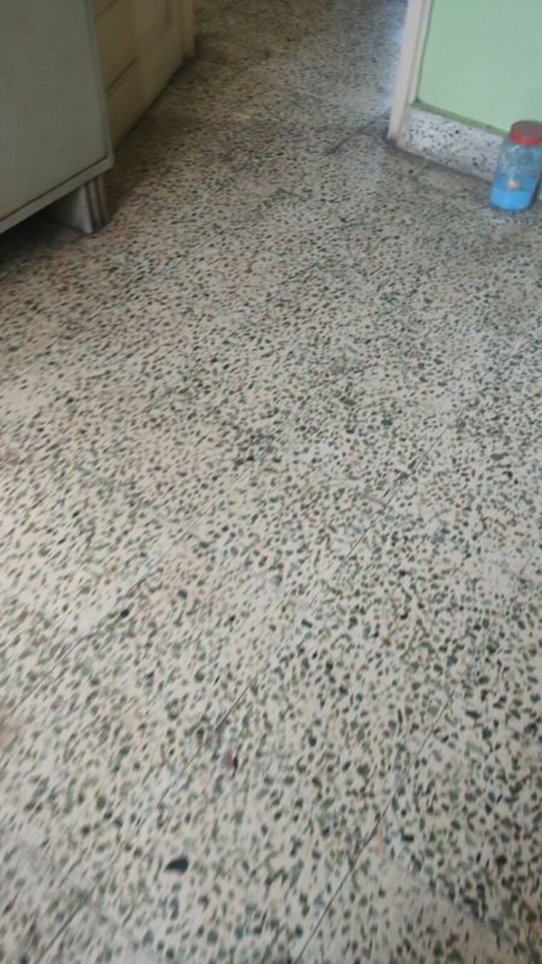 undefined, kurla east 2.5 Bedroom 700 Sq.Ft. Apartment In Kurla East Mumbai 9944030