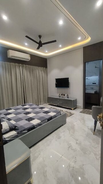 Bedroom in 5 BHK Villa at Labhandi – for Sale